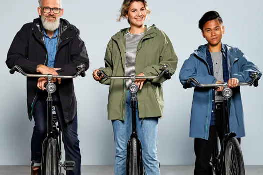 Basil Cyclist rainwear_Hoga_rain jacket_1-landscape_hero.webp